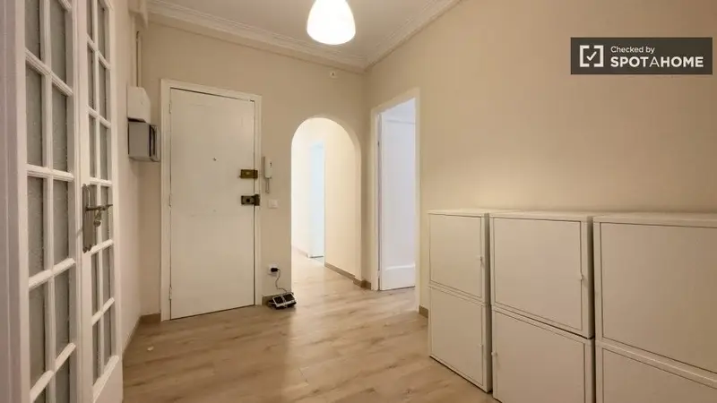 Apartamento 6 Dormitorios 2 Baños Barcelona
