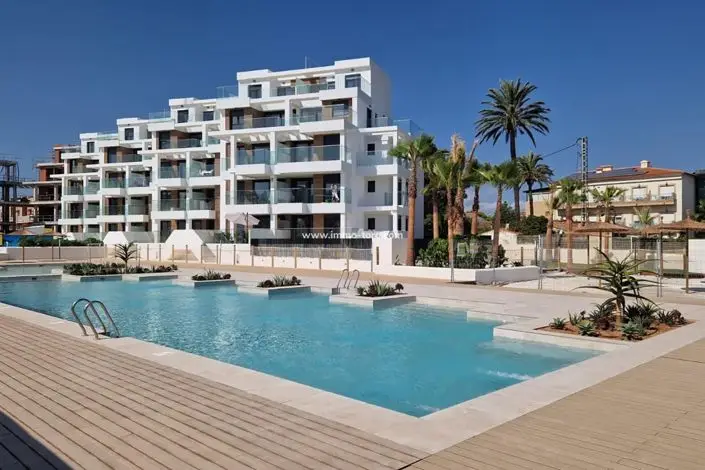 Apartamento 2 Dormitorios en Primera Linea de Playa