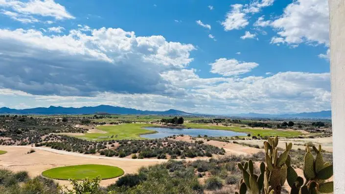 Apartamento 2 Dormitorios Vistas Golf