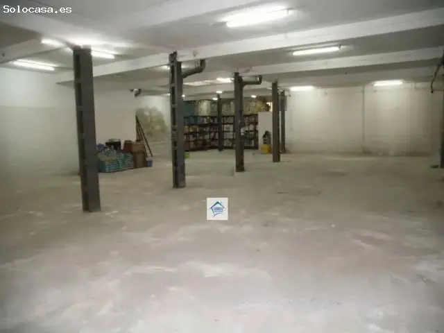 Local Comercial en Cáceres Cerca de la Cruz de los Caídos