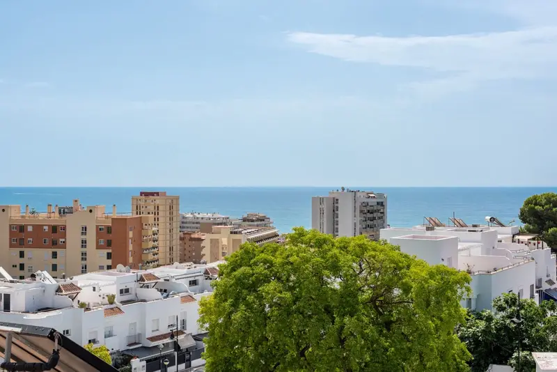 Pareado en Venta Torreblanca Fuengirola 2 Dormitorios Piscina Cerca Playa