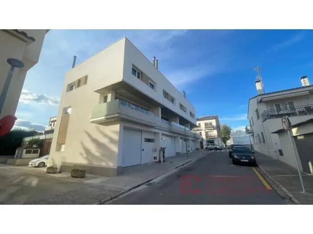 Cases Adosades Sant Gregori 212m2 3 Dormitorios