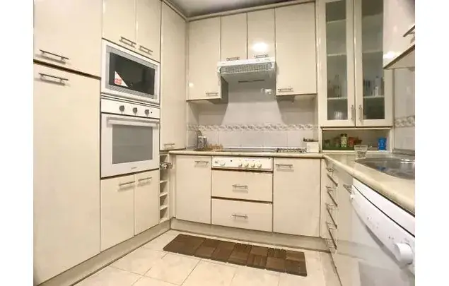 Apartamento Moderno en Malasaña 6 Dormitorios Cerca del Centro