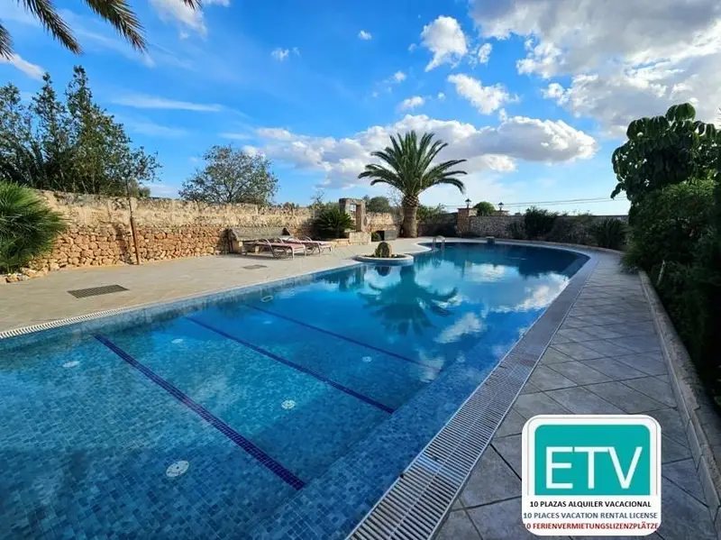 Finca de Lujo en Arenal de Llucmajor con Piscina y Licencia Vacacional