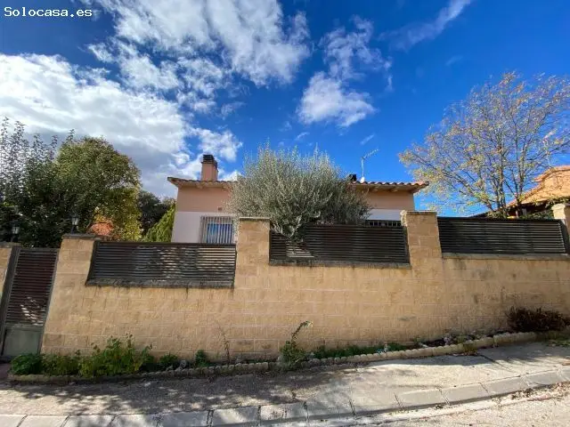 Chalet en Montejaral Pioz 3 habitaciones 2 baños