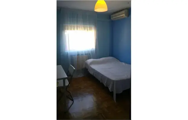 Rent 3 bedroom apartment in Madrid