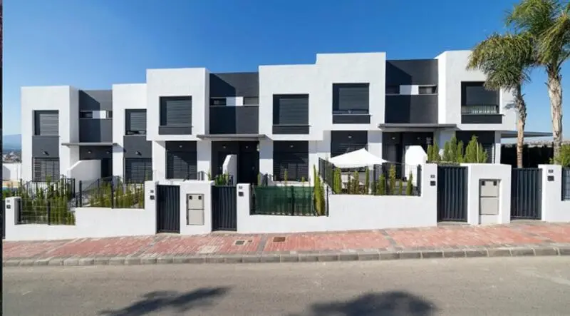 Chalets Pareados en Murcia: 2 3 y 4 Dormitorios