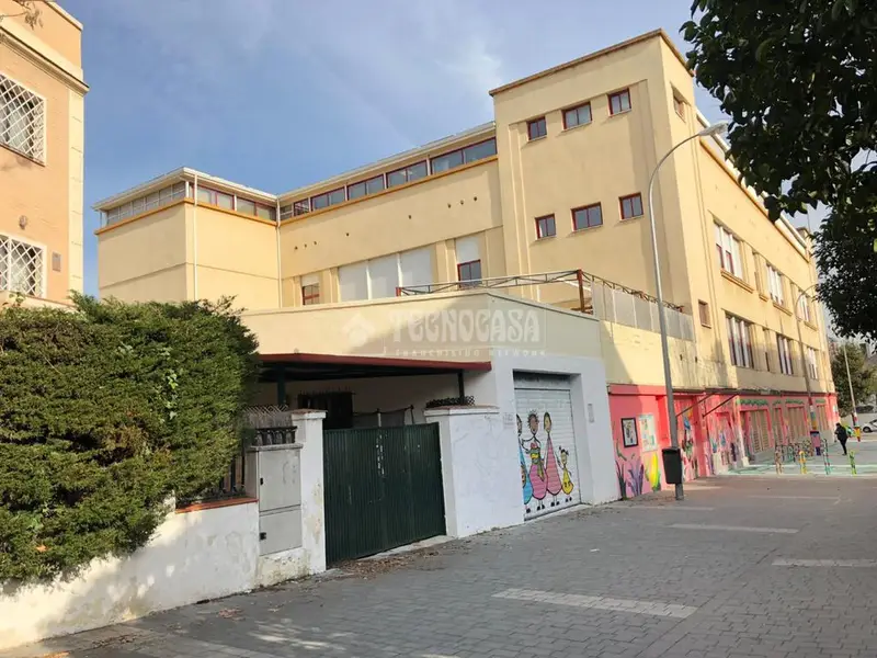 Box/plaza de garaje en venta en C. del Corazón de María