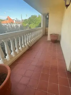 Casa en Venta Castelldefels 6 habitaciones 3 baños cerca de la playa