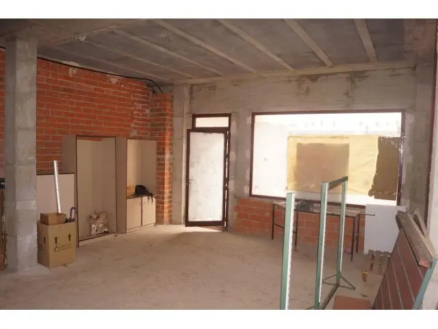 Venta Local Comercial 58m² con Patio Privado 35m²