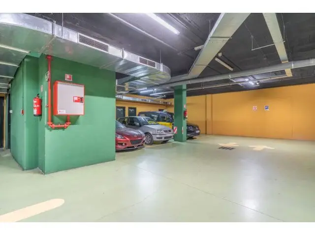 Parking en Alquiler Mataro con Trastero