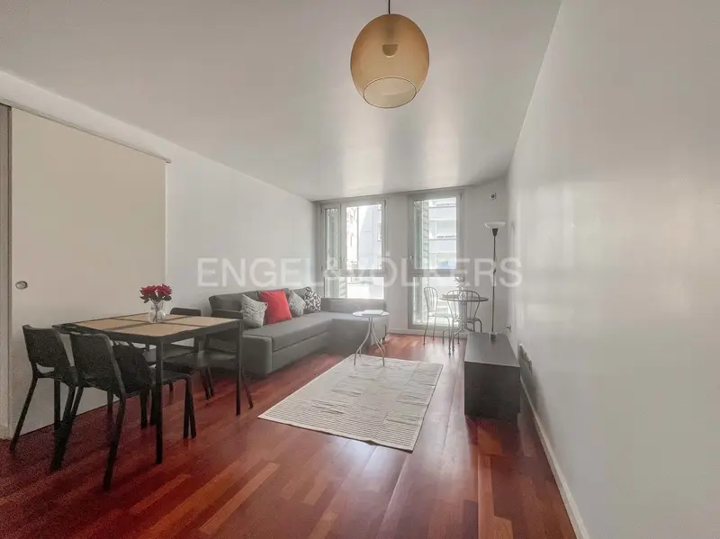 Apartamento en Alquiler en el Born - Cerca de la Playa
