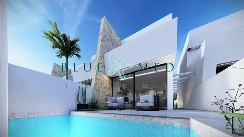 Chalet en Venta con Solarium y Piscina en Murcia