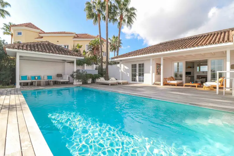 Casa-Villa de 4 Dormitorios en venta Benahavis, España