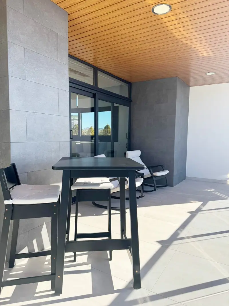 Apartamento en Benidorm con Vistas al Mar 3 Dormitorios 2 Baños