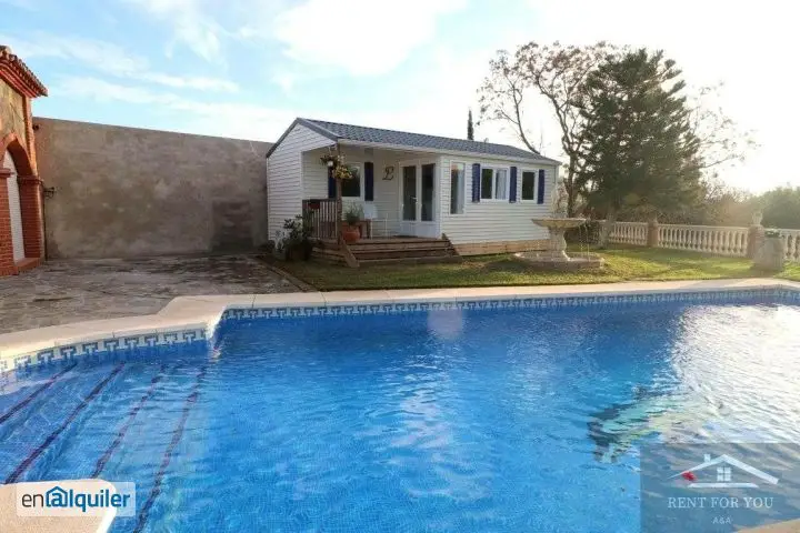 Casa prefabricada en el campo