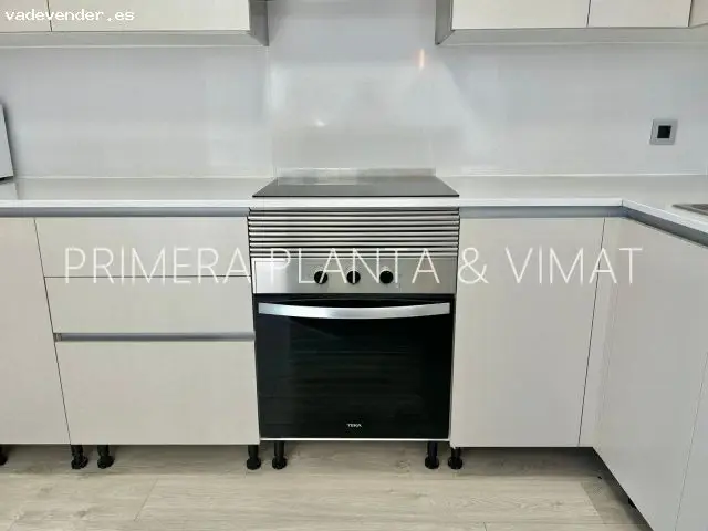 Esquinero ,con parking ,trastero y piscina comunitaria !!! Mataró