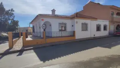 Chalet en venta en Calle de los Palmeras