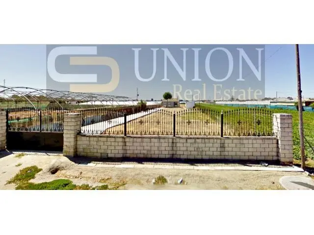 Casa y Nave en Montijo - Ideal Familias y Negocios