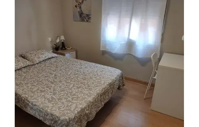 Habitacion Amueblada Madrid Nueva Numancia Wifi Cerca Atocha