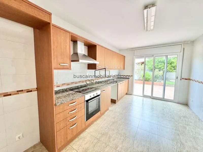 Casa en venta en Castellet i la Gornal