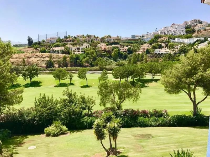Atico en Venta Los Arqueros Benhavis Malaga