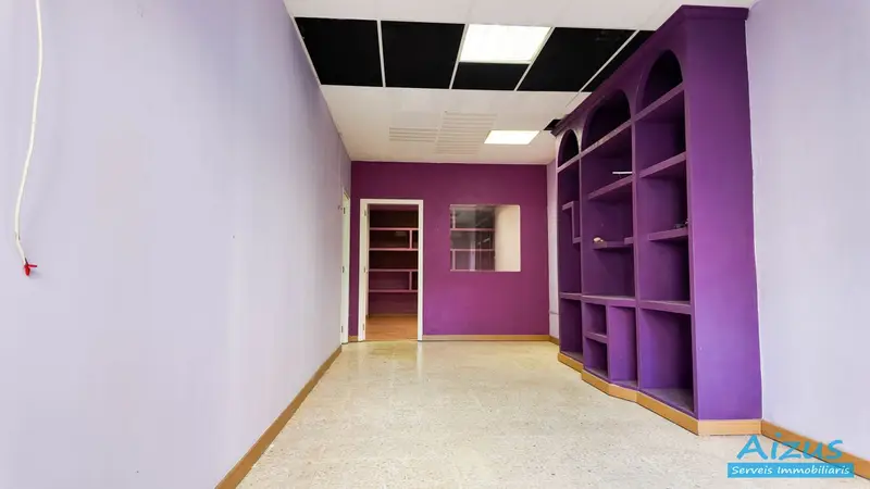 Venta Local comercial en Gassó Vargas, Ripollet - Ref: 5300