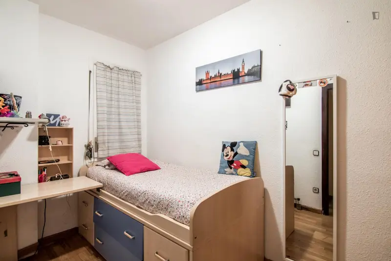 Habitacion Individual en Barcelona con Baño Privado