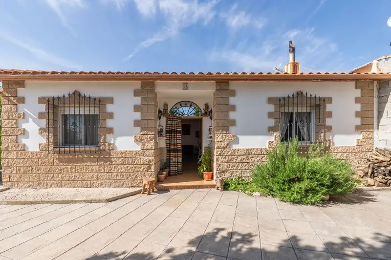 Casa con Chimenea en Moreda 2 habitaciones 113m2