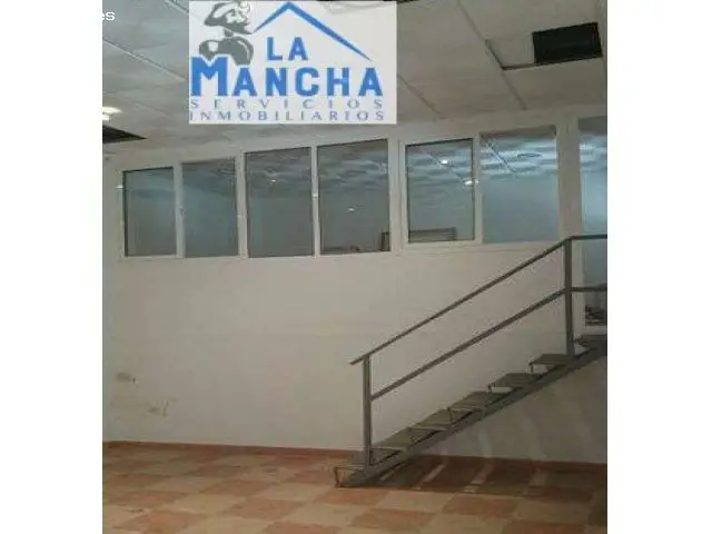 Local Comercial en Barrio La Industria 144m2
