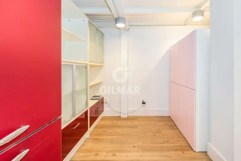 Loft Amueblado en Alcobendas con Terraza y Garaje