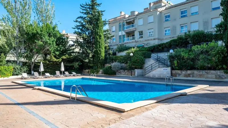 Atico en Bonanova con Solarium y Piscina Privada