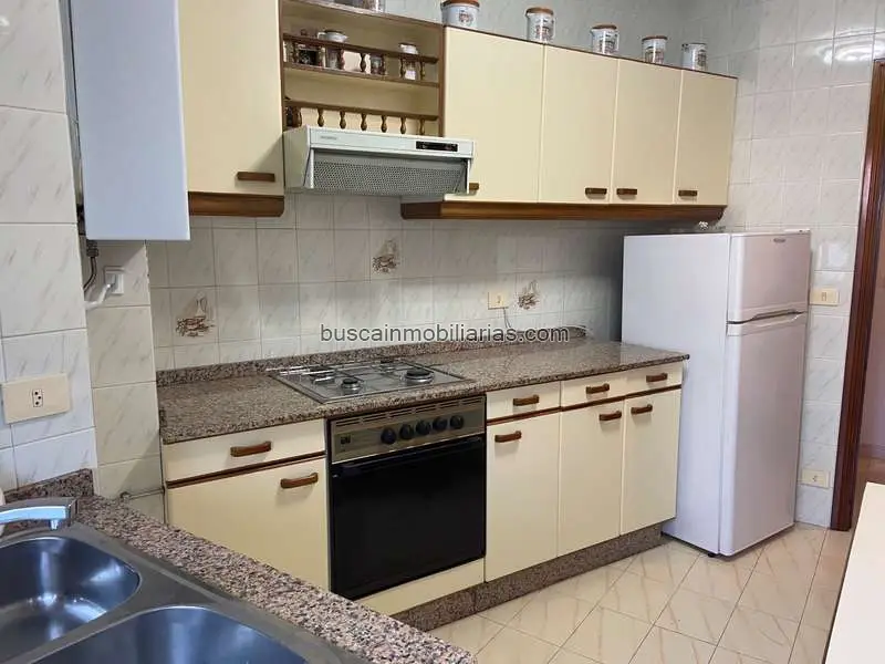 Piso Amueblado Céntrico en Lalín Ideal para Vivir o Invertir