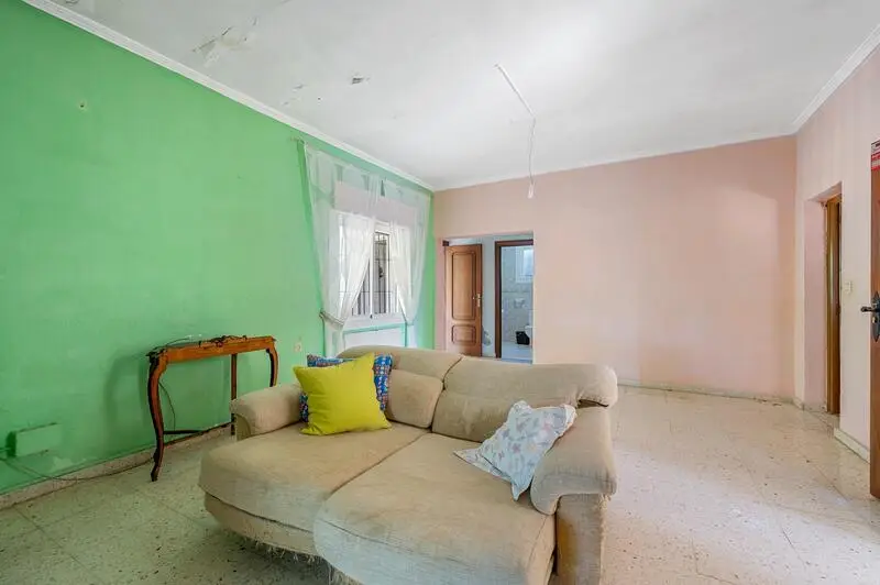 Chalet Independiente en Callosa de Segura con Piscina y Jardin