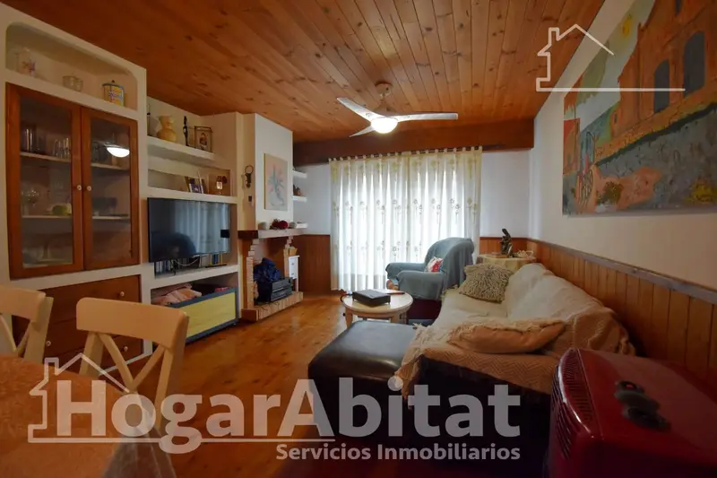 Piso en Venta Xeraco 4 Dormitorios Reformado con Ascensor y Patio