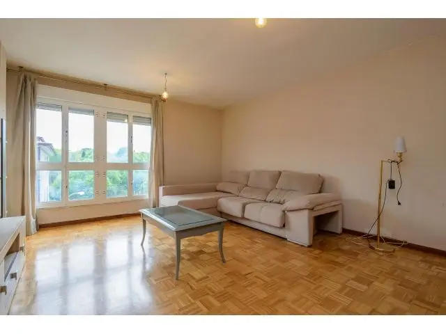 Espacioso Piso 4 Habitaciones en Avilés