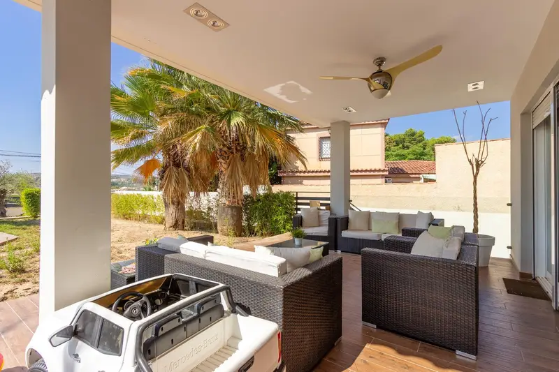 Venta Chalet a Estrenar Rebolledo 442m2