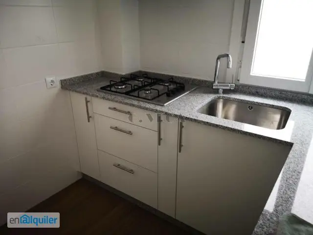 Alquiler piso Casco Viejo 4 habitaciones