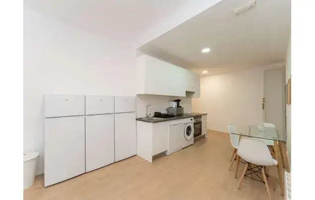 Alquiler Habitaciones Madrid Piso Amueblado 10 Habitaciones