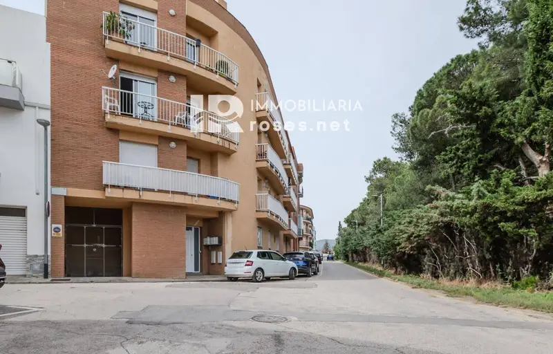 Piso en venta en Roses Girona cerca de la playa