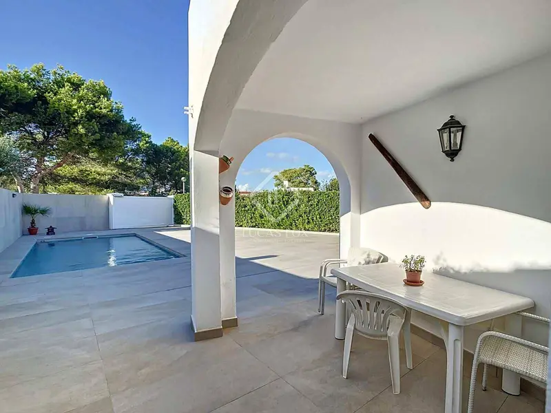 Chalet en Venta Cala Blanca Menorca 3 Dormitorios Piscina