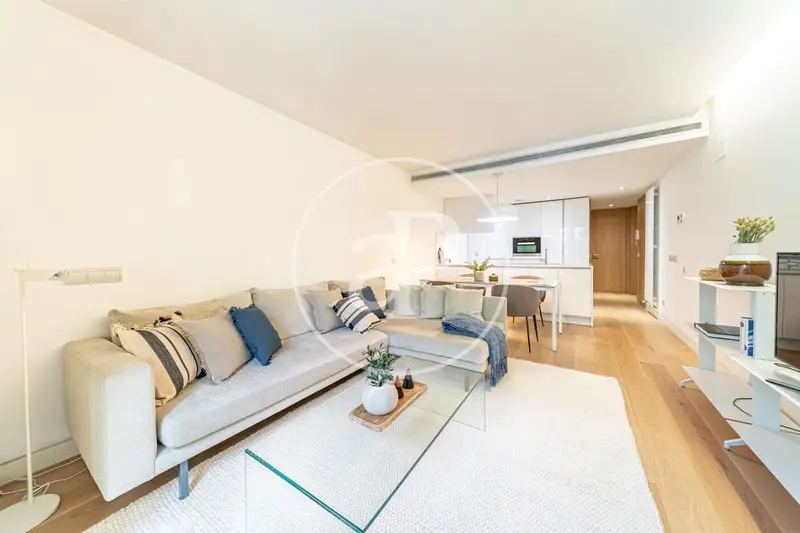 Apartamento en Alquiler Almagro Madrid 82m2 1 Dormitorio