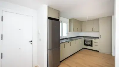 Apartamento en Venta en La Zubia 2 Dormitorios Obra Nueva