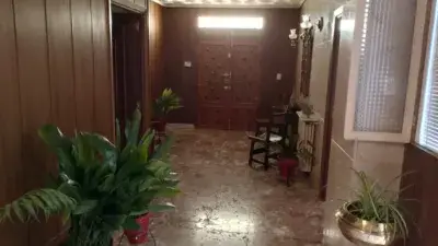 Casa unifamiliar en venta: 2 plantas, cochera, patio y azotea