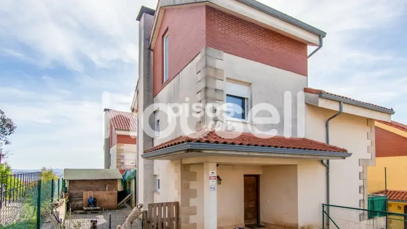 Casa en venta en Avenida Rivas (Guarniso)