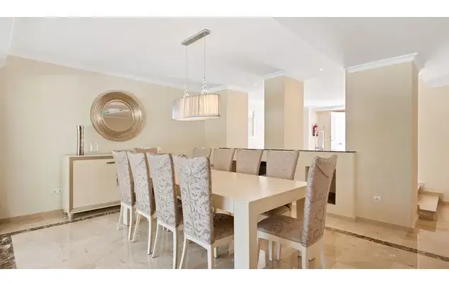 Villa de Lujo 6 Dormitorios Marbella 678m2