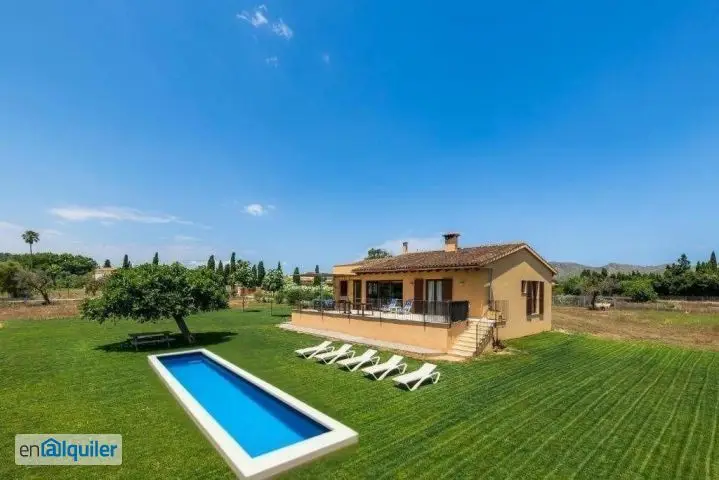 Alquiler Casa con Piscina y Trastero en Capdepera