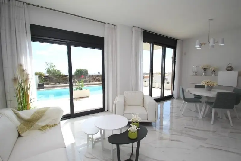 Casa Villa 3 Dormitorios en Venta