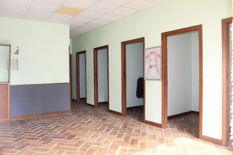 Venta Local Comercial Irún 50m2 Plaza Jardinada