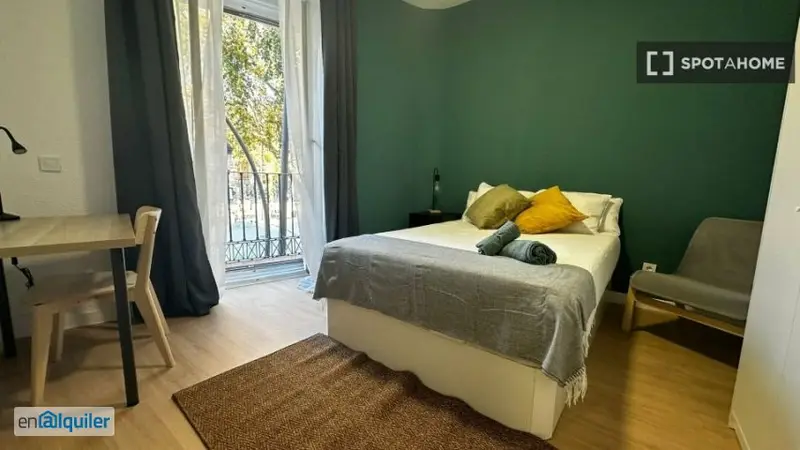Habitacion Doble Amueblada Plaza Tirso de Molina Madrid